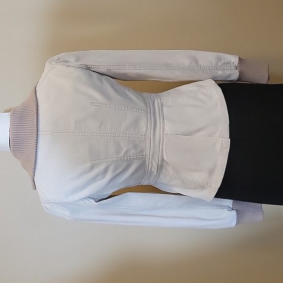 "Bebe" Cream Corduroy Jacket w/ knit collar & cuffs. - Picture 5 of 9